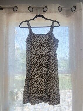Tailor B. Moss Black and Cream Floral Sundress